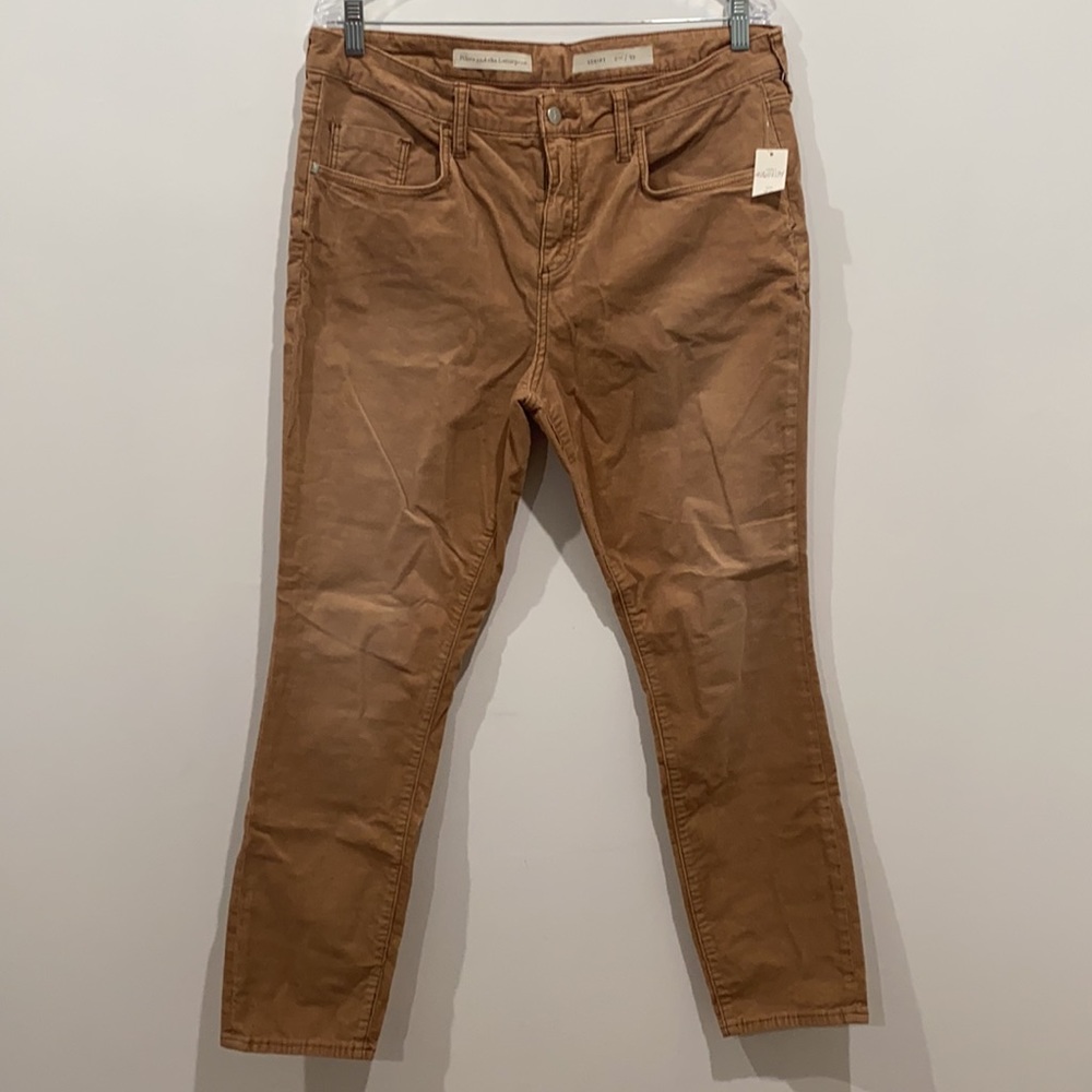 Final Sale 🔥No More Low Offers PILCRO SCRIPT HIGH-RISE CORDUROY Size 33